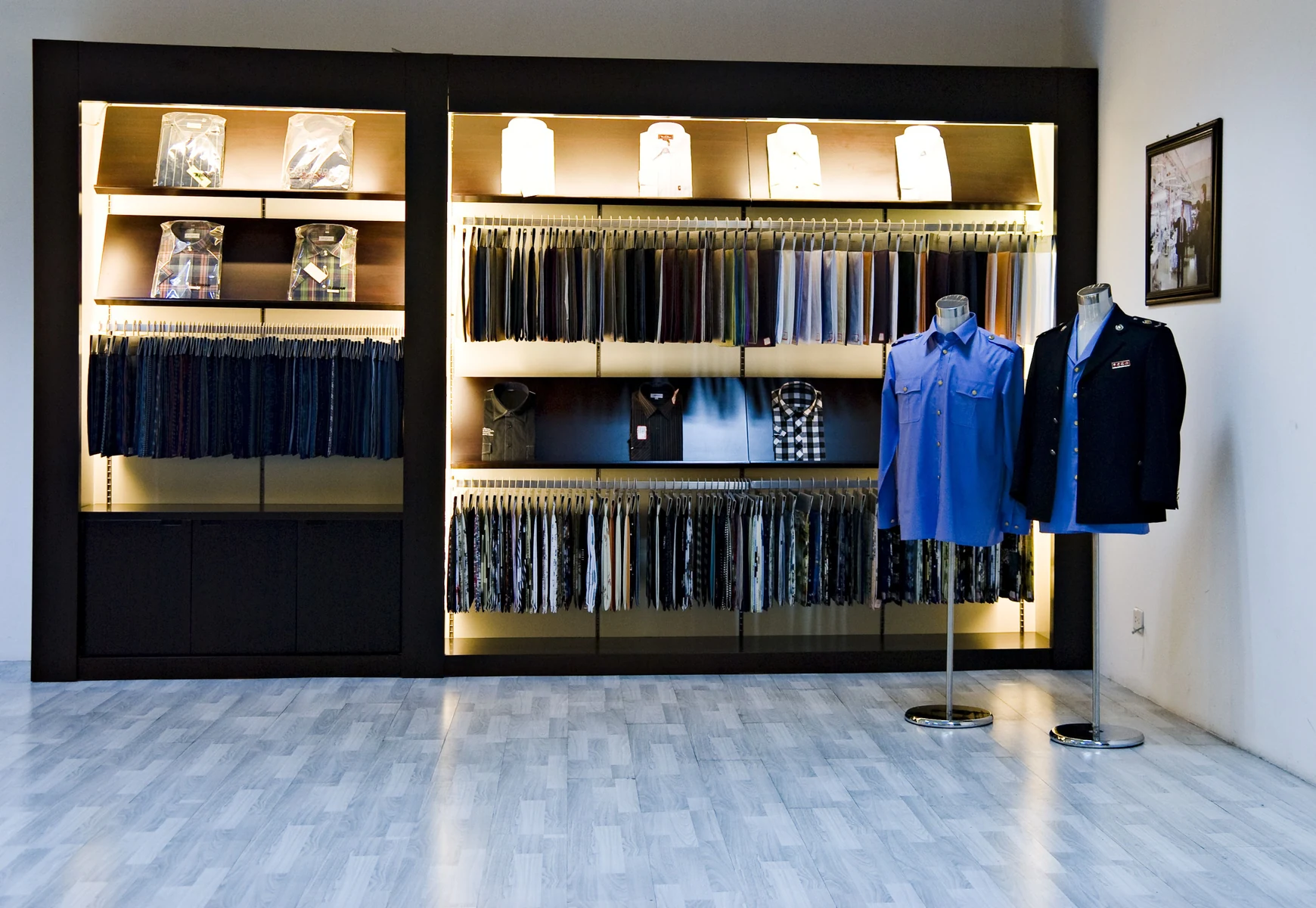 BERKAM uniform manufacturing factory in Yiwu China 1